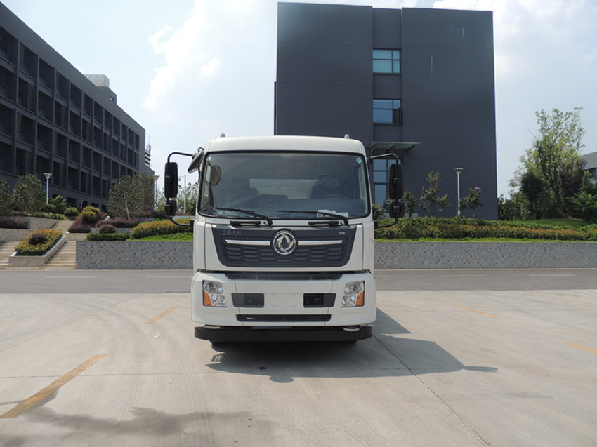 东风天锦15方洒水车-16方洒水车