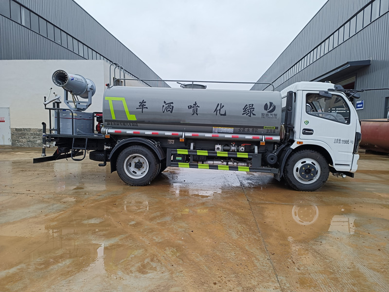 东风福瑞卡9.2方雾炮洒水车