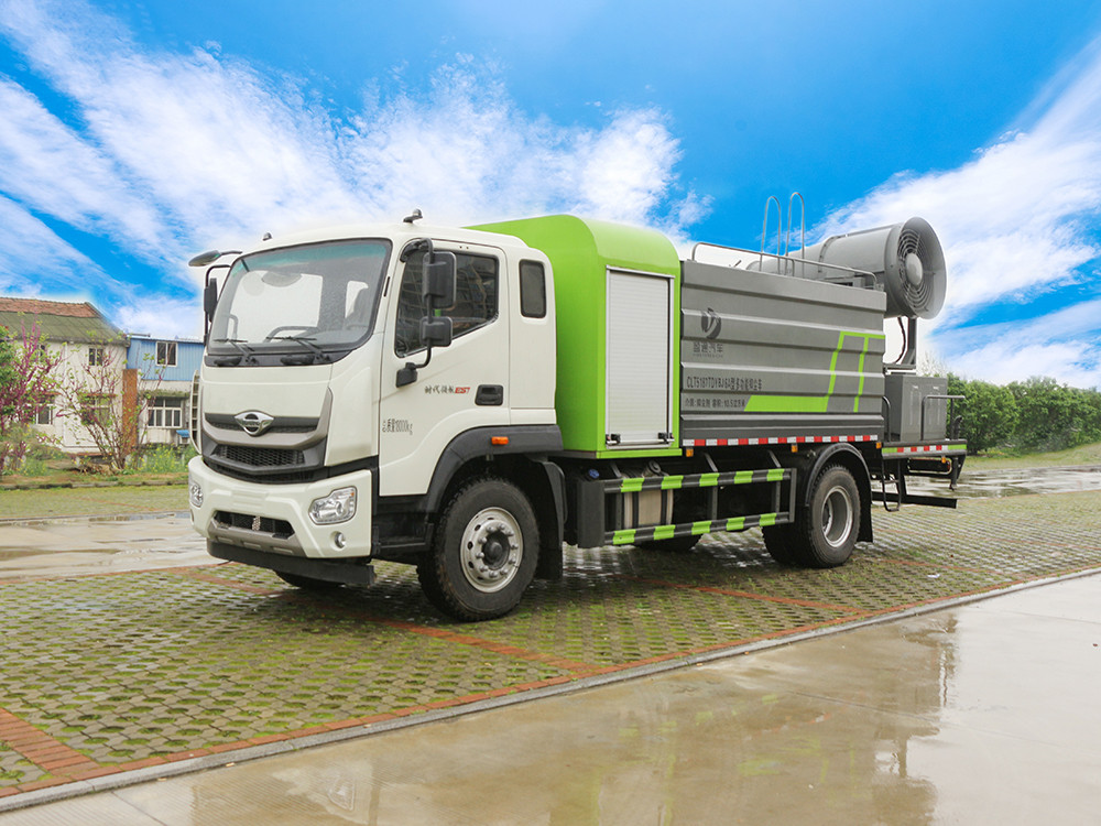 福田大型抑尘车-60米雾炮车