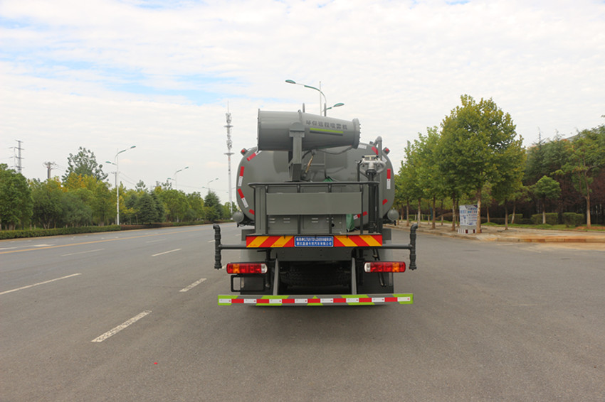 重汽豪沃22方抑尘车-雾炮车