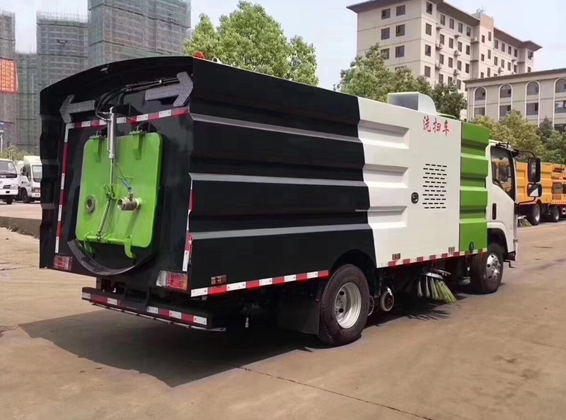 庆铃五十铃洗扫车-8方洗扫车