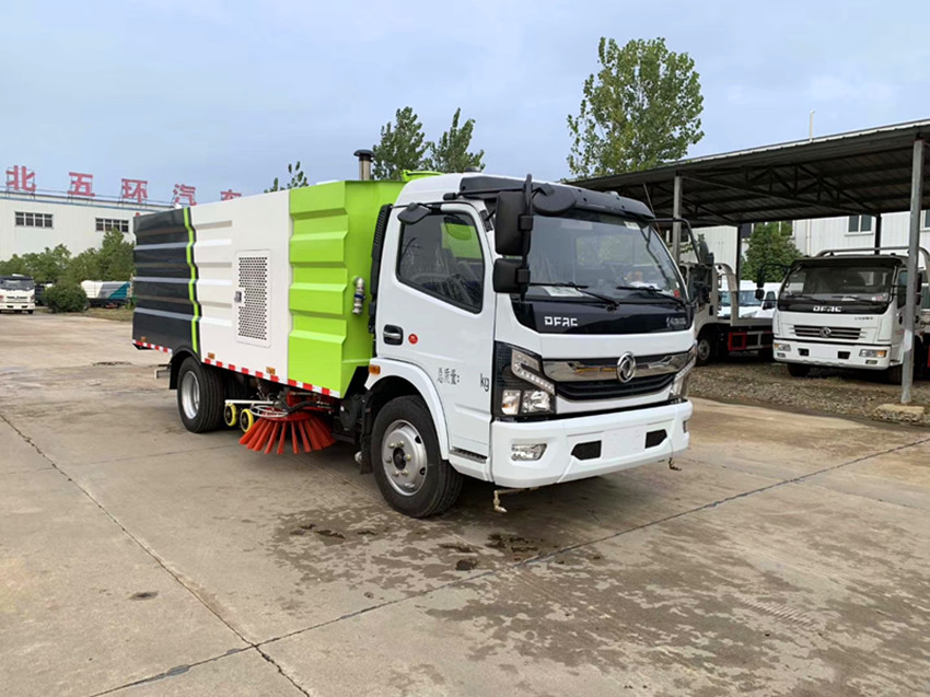 国六东风5方洗扫车-5吨洗扫车