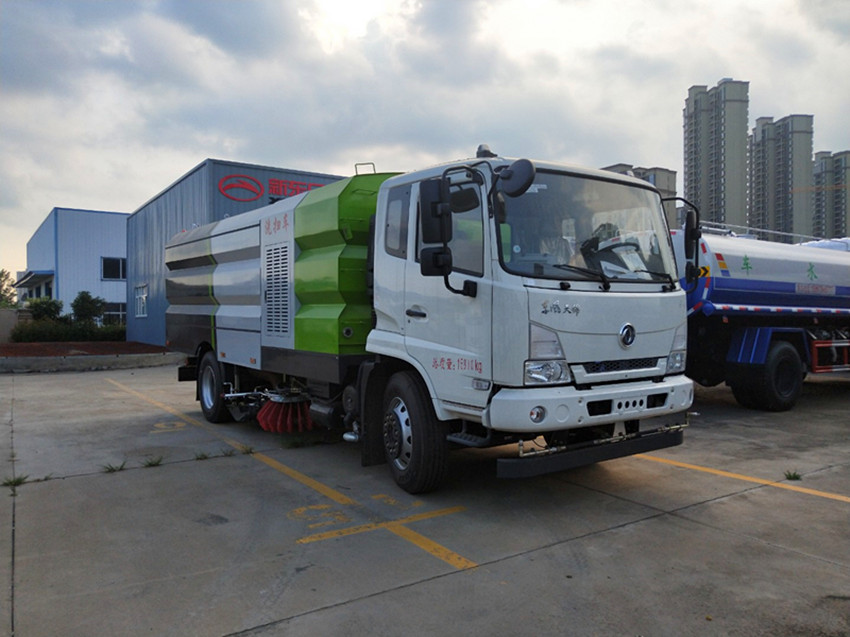 东风天锦KS洗扫车-12立方天锦洗扫车