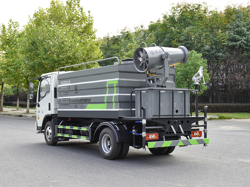 福田蓝牌7方抑尘车