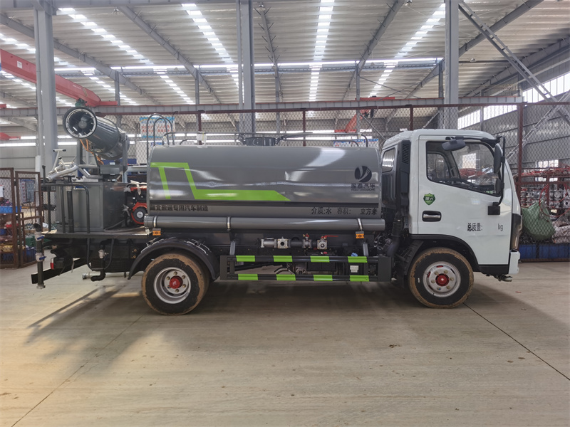 东风5吨雾炮洒水车